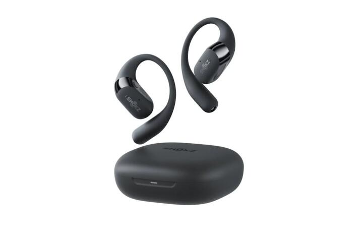 Wired vs Wireless Earbuds