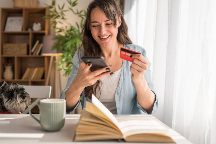 Debit vs Credit: How They Differ