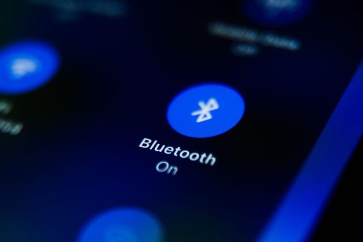 Verify Bluetooth Features by Core Specification